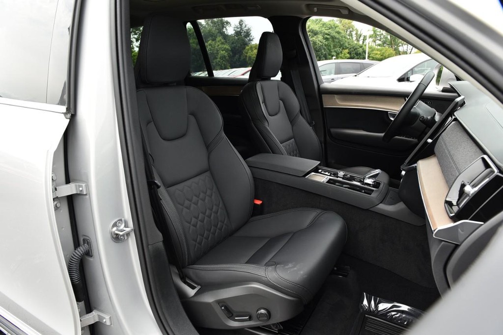 Volvo XC90 Vehicle Image 20