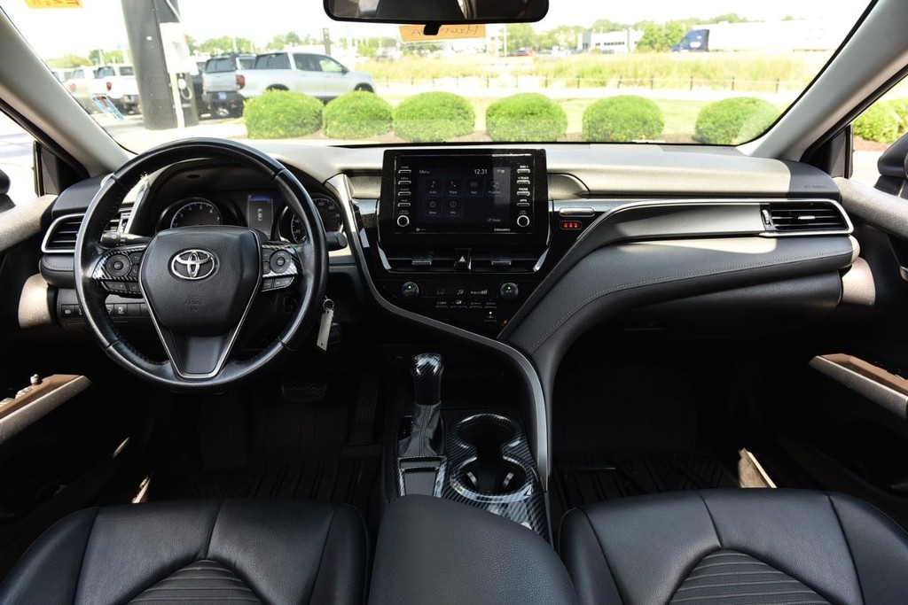 Toyota Camry Vehicle Image 07