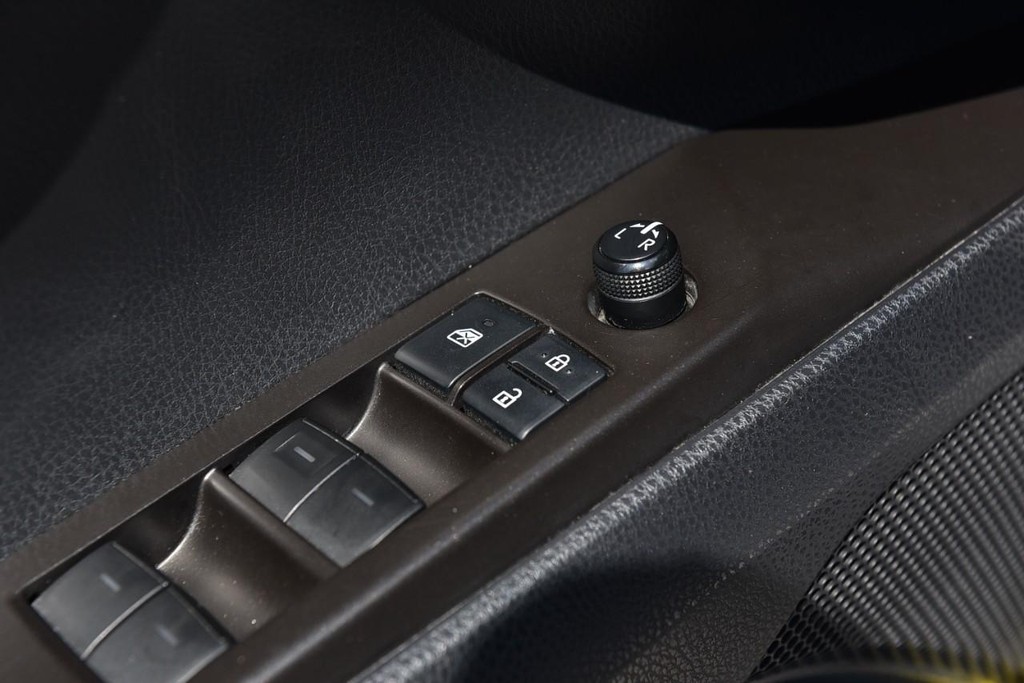 Toyota Camry Vehicle Image 08