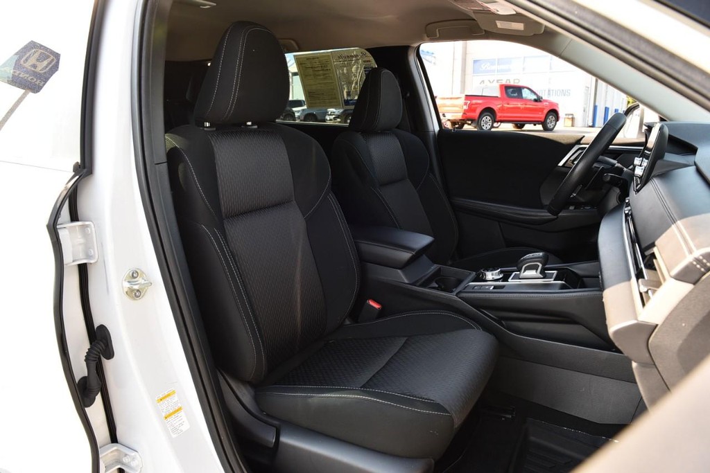 Mitsubishi Outlander Vehicle Image 20
