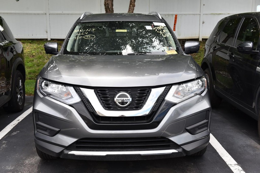 Nissan Rogue Vehicle Image 03