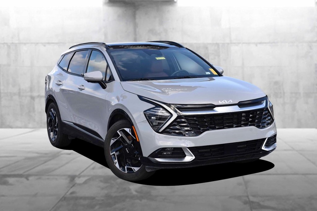 Kia Sportage Vehicle Full-screen Gallery Image 2