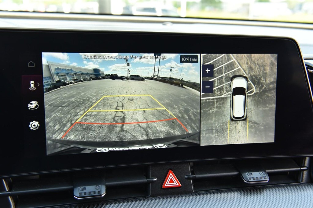 Kia Sportage Vehicle Full-screen Gallery Image 14