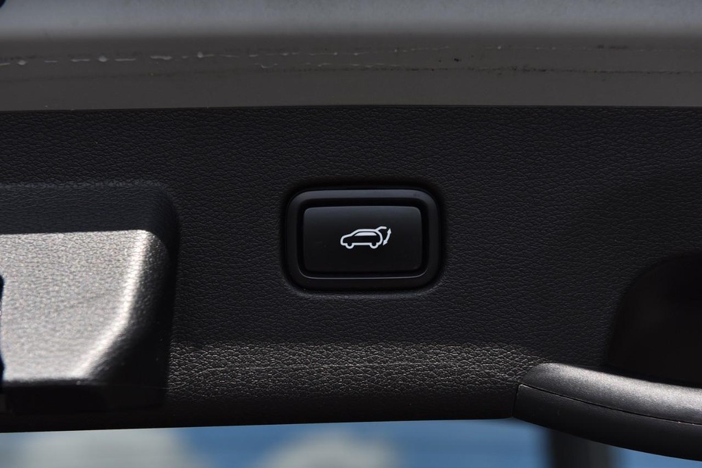 Kia Sportage Vehicle Full-screen Gallery Image 30