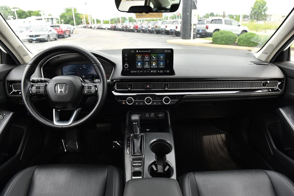 Honda Civic Sedan Vehicle Full-screen Gallery Image 7