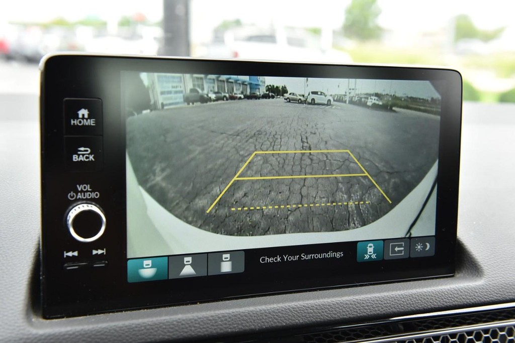 Honda Civic Sedan Vehicle Full-screen Gallery Image 13