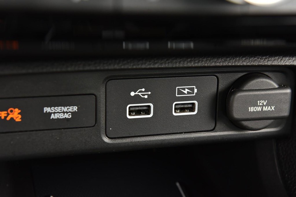 Honda Civic Sedan Vehicle Full-screen Gallery Image 17
