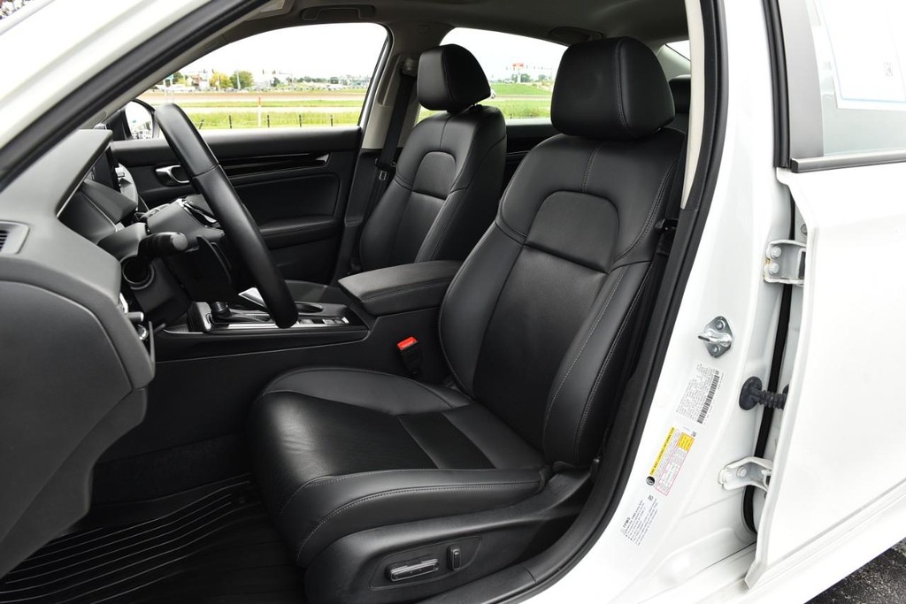 Honda Civic Sedan Vehicle Full-screen Gallery Image 22