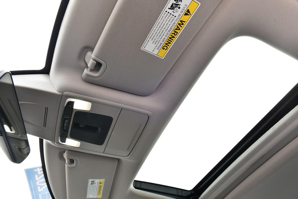 Honda Civic Sedan Vehicle Full-screen Gallery Image 24