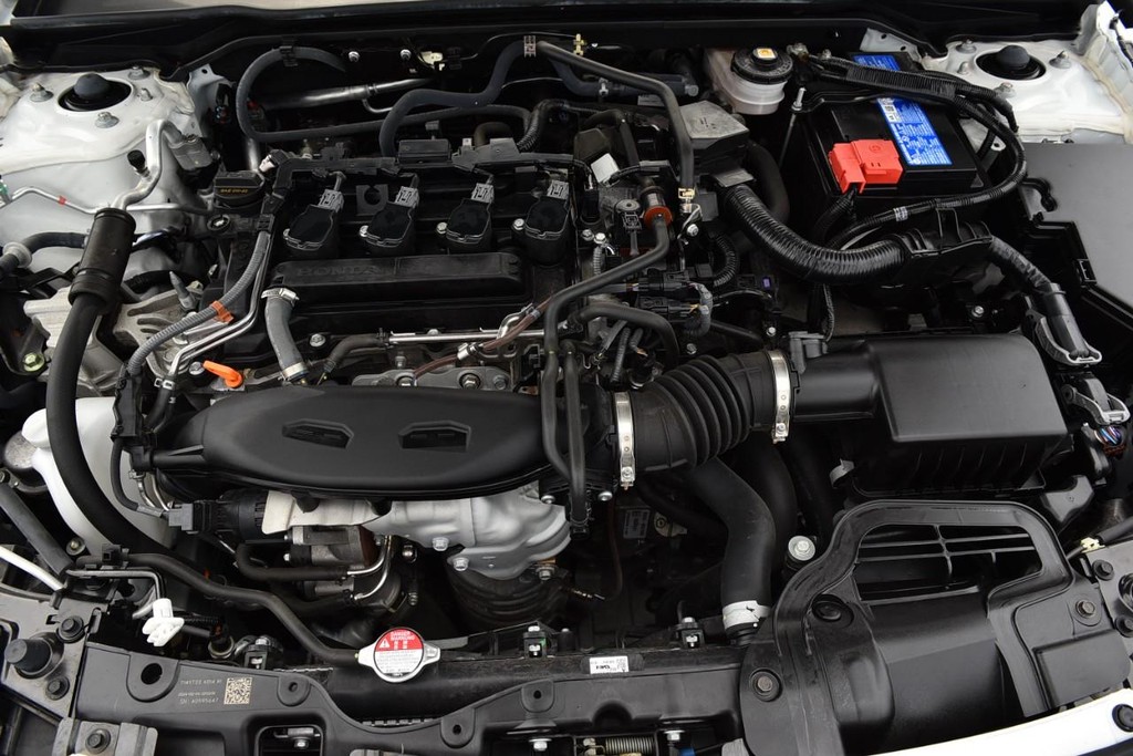 Honda Civic Sedan Vehicle Full-screen Gallery Image 28