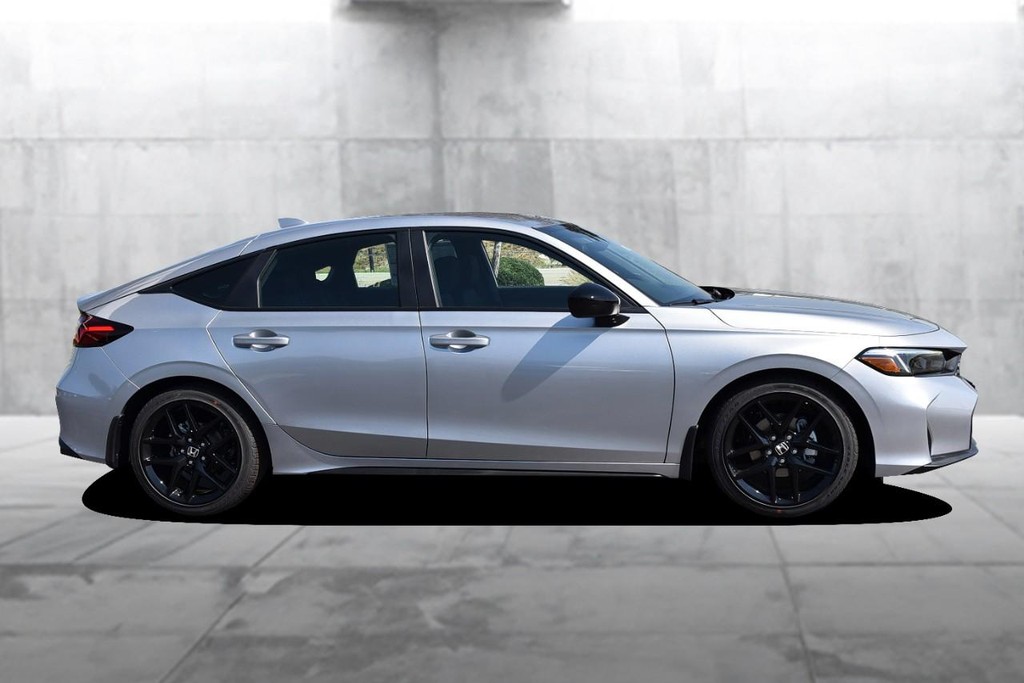Honda Civic Hatchback Vehicle Image 05