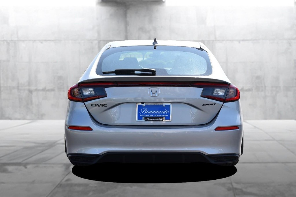 Honda Civic Hatchback Vehicle Image 06