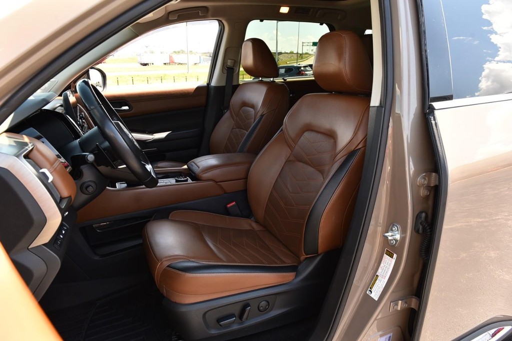 Nissan Pathfinder Vehicle Image 23