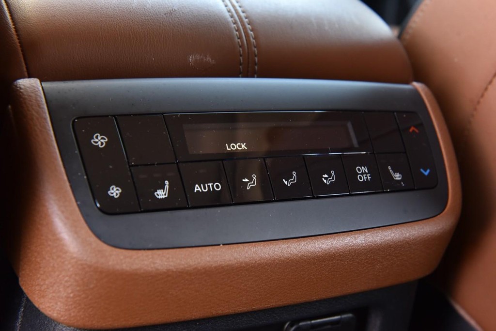 Nissan Pathfinder Vehicle Image 27