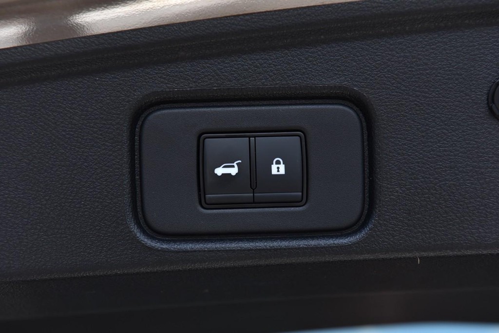 Nissan Pathfinder Vehicle Image 31