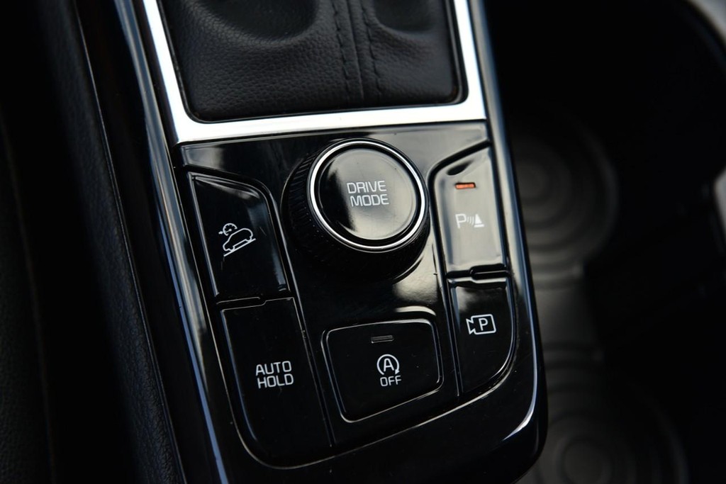 Kia Sportage Vehicle Image 18