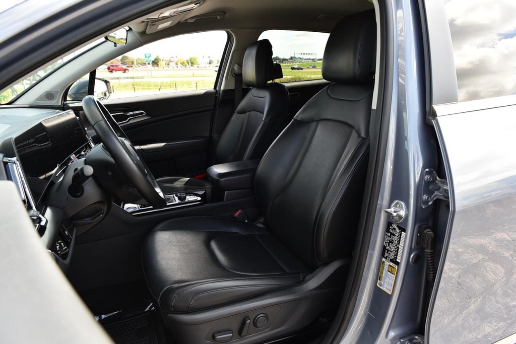 Kia Sportage Vehicle Image 20