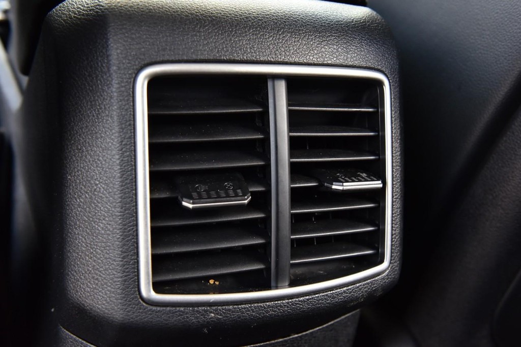 Kia Sportage Vehicle Image 23