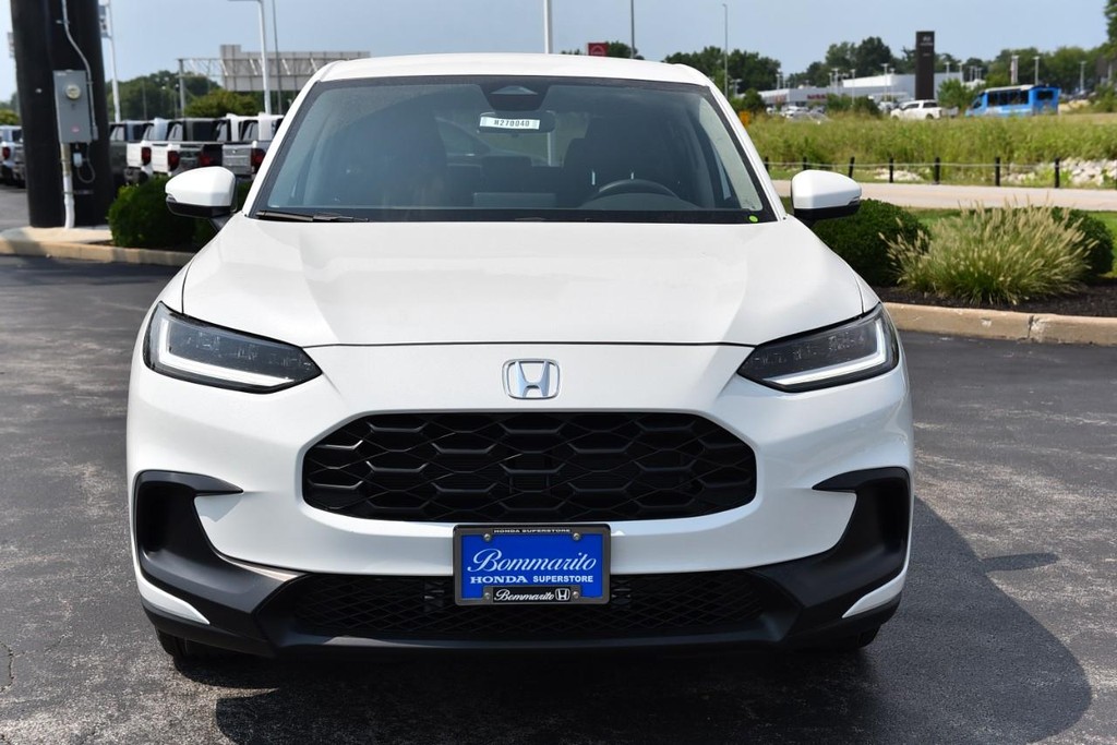 Honda HR-V Vehicle Full-screen Gallery Image 4