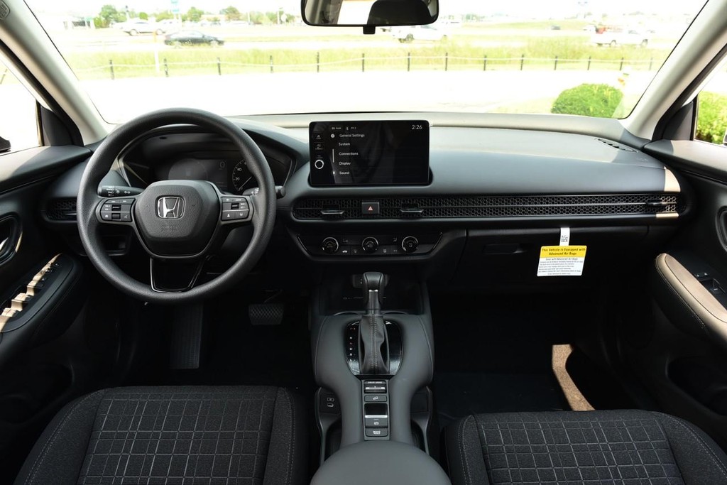 Honda HR-V Vehicle Full-screen Gallery Image 7