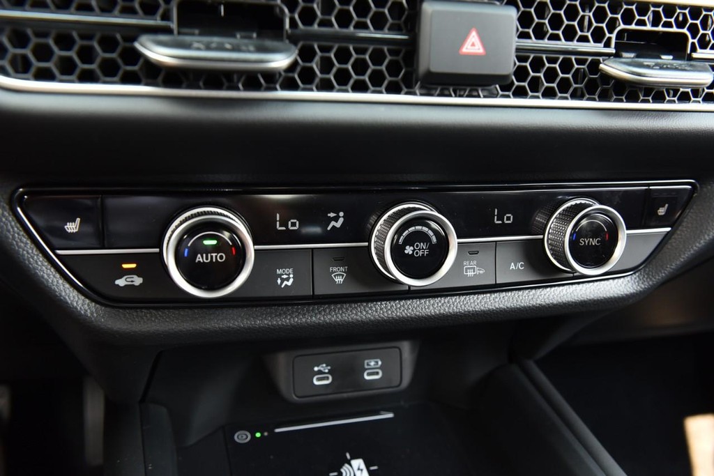 Honda HR-V Vehicle Full-screen Gallery Image 14