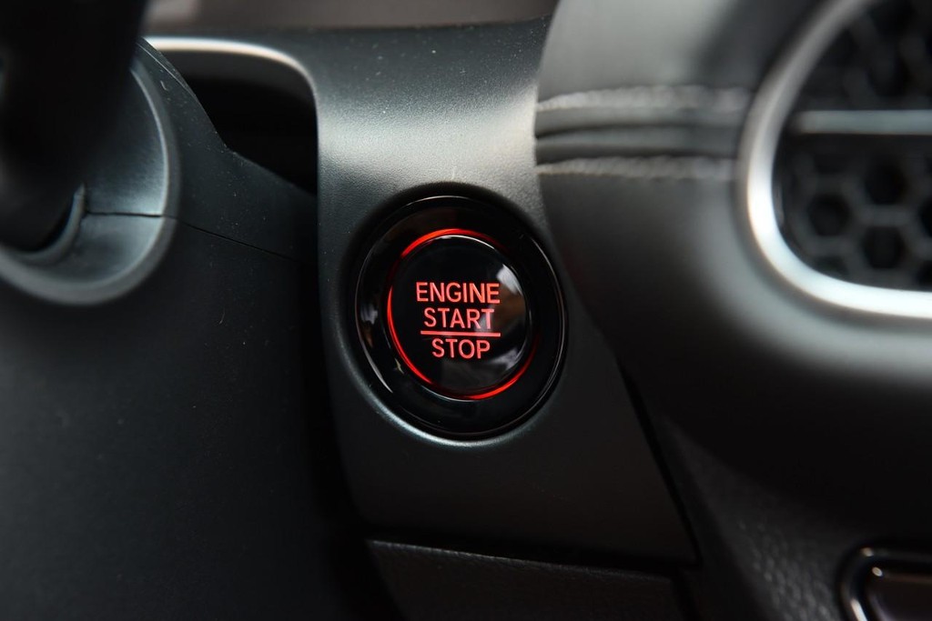 Honda HR-V Vehicle Full-screen Gallery Image 18