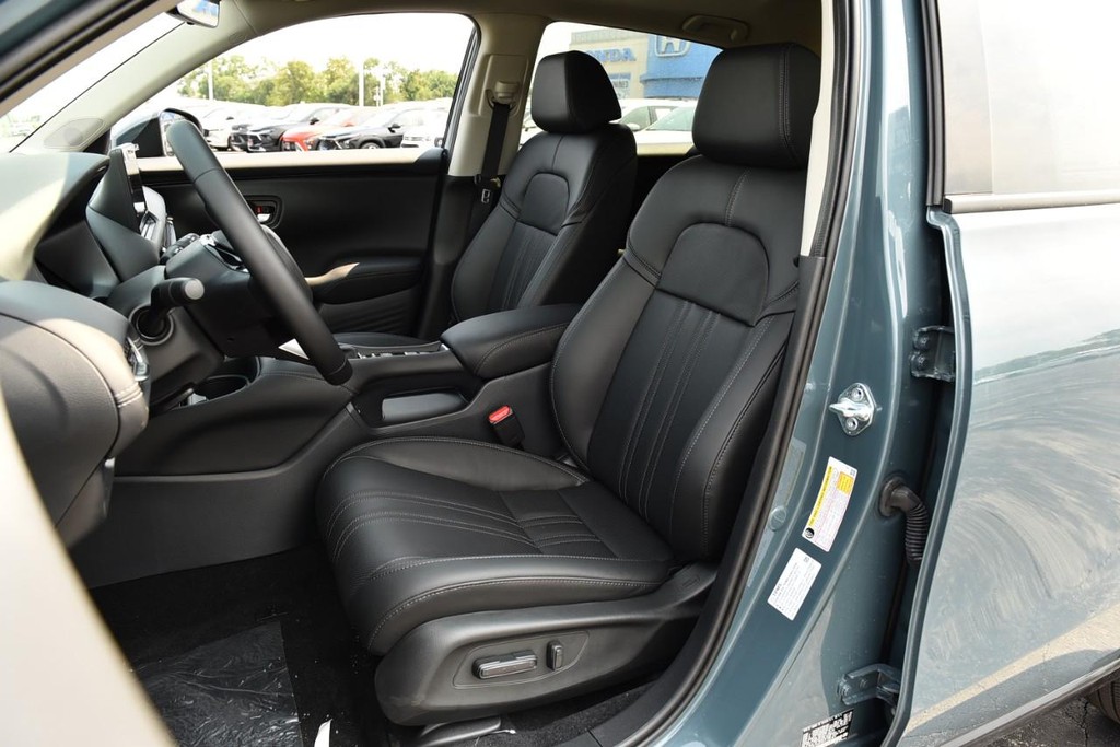 Honda HR-V Vehicle Full-screen Gallery Image 20
