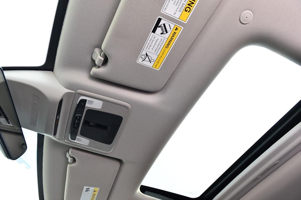 Honda HR-V Vehicle Full-screen Gallery Image 22