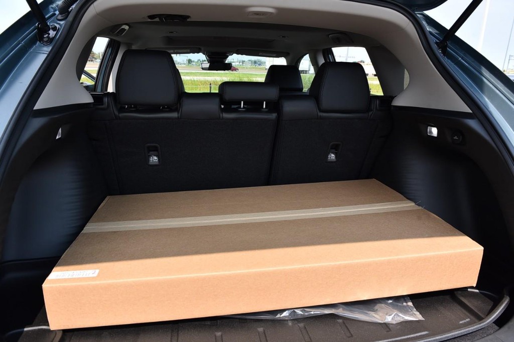 Honda HR-V Vehicle Full-screen Gallery Image 24