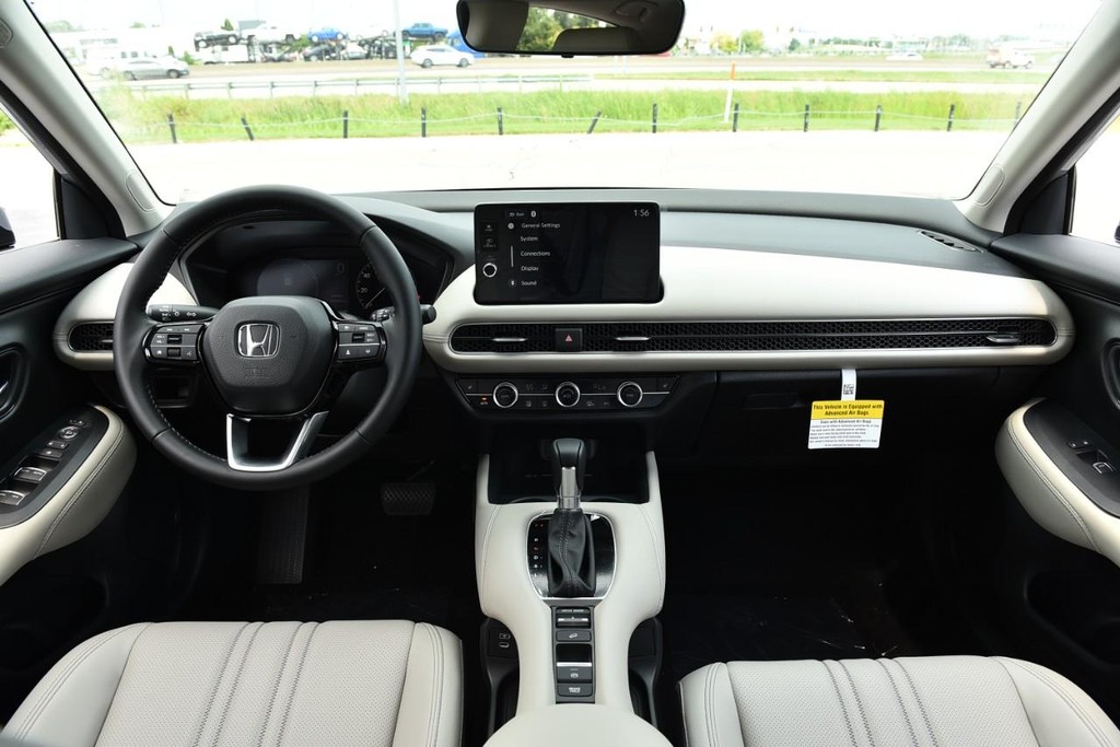 Honda HR-V Vehicle Full-screen Gallery Image 7
