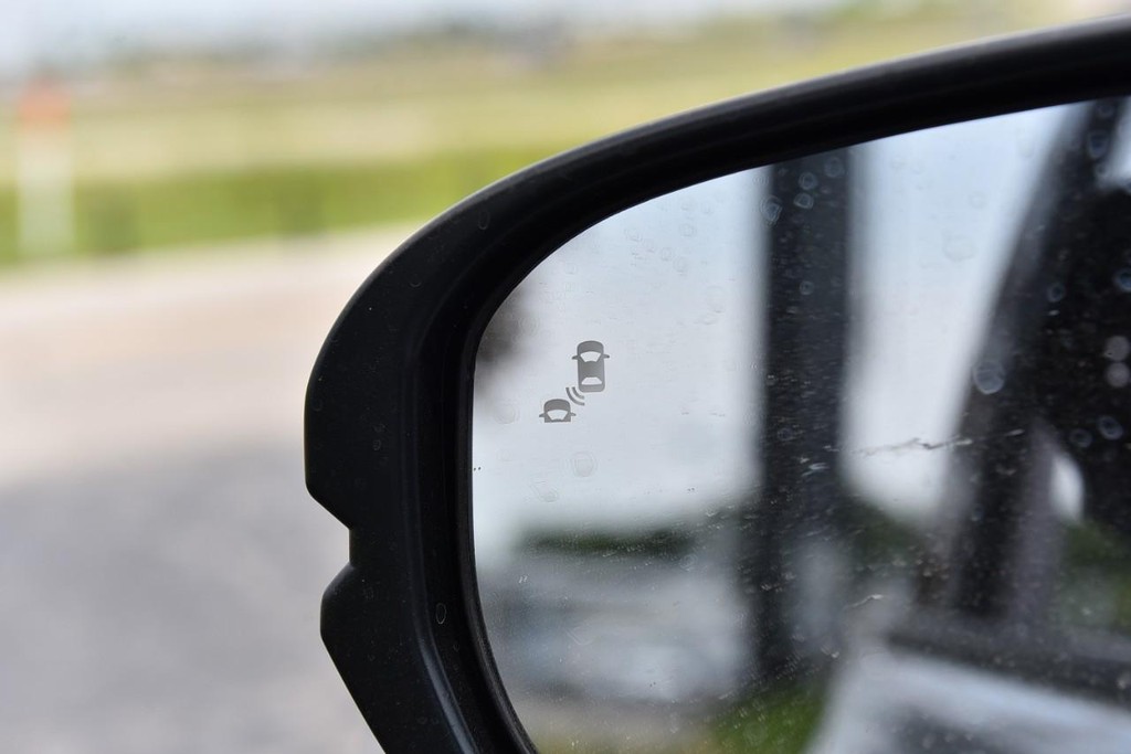 Honda HR-V Vehicle Full-screen Gallery Image 9