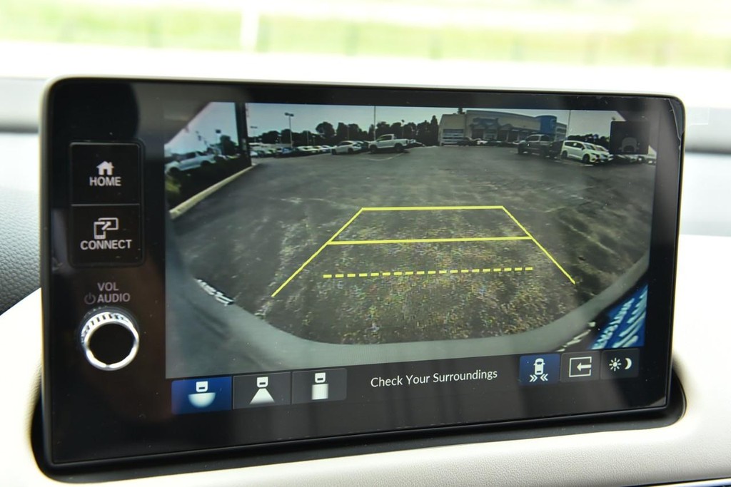 Honda HR-V Vehicle Full-screen Gallery Image 12