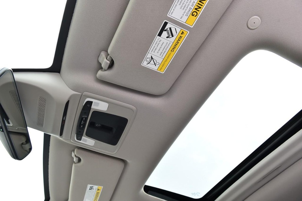 Honda HR-V Vehicle Full-screen Gallery Image 23