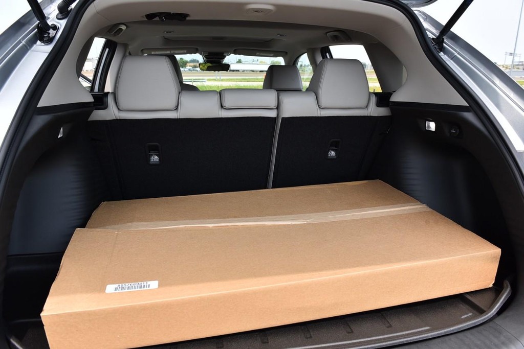 Honda HR-V Vehicle Full-screen Gallery Image 25