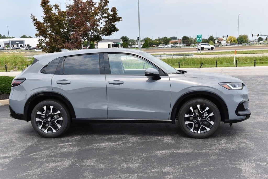 Honda HR-V Vehicle Full-screen Gallery Image 5
