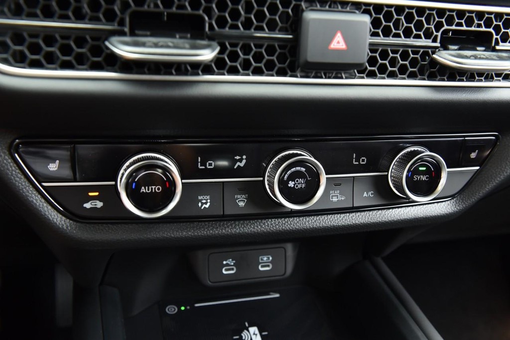 Honda HR-V Vehicle Full-screen Gallery Image 15