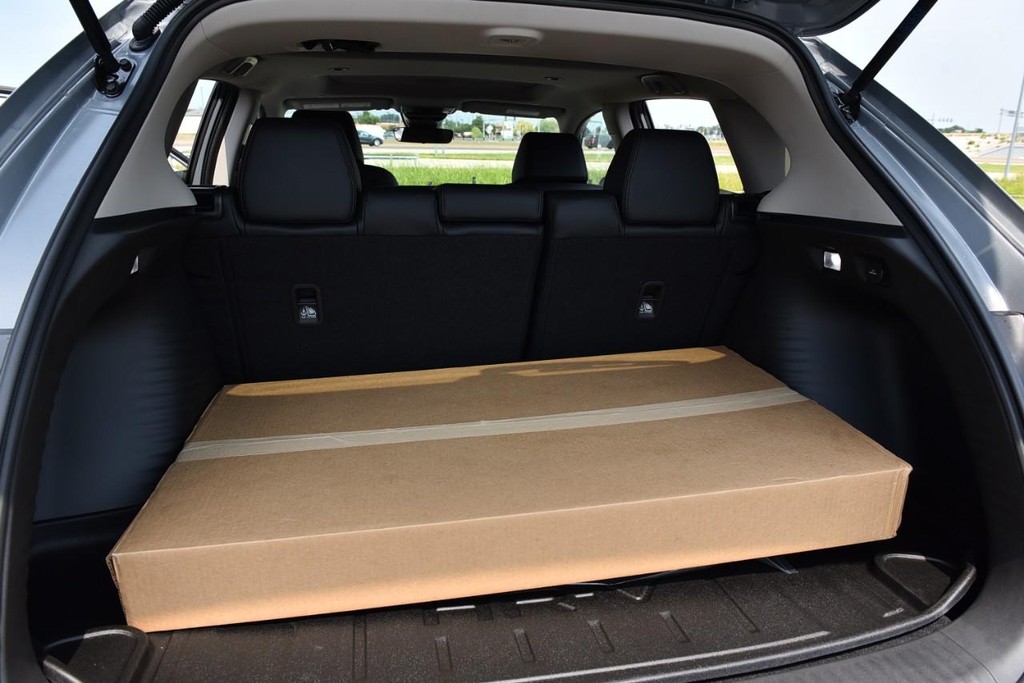 Honda HR-V Vehicle Full-screen Gallery Image 25