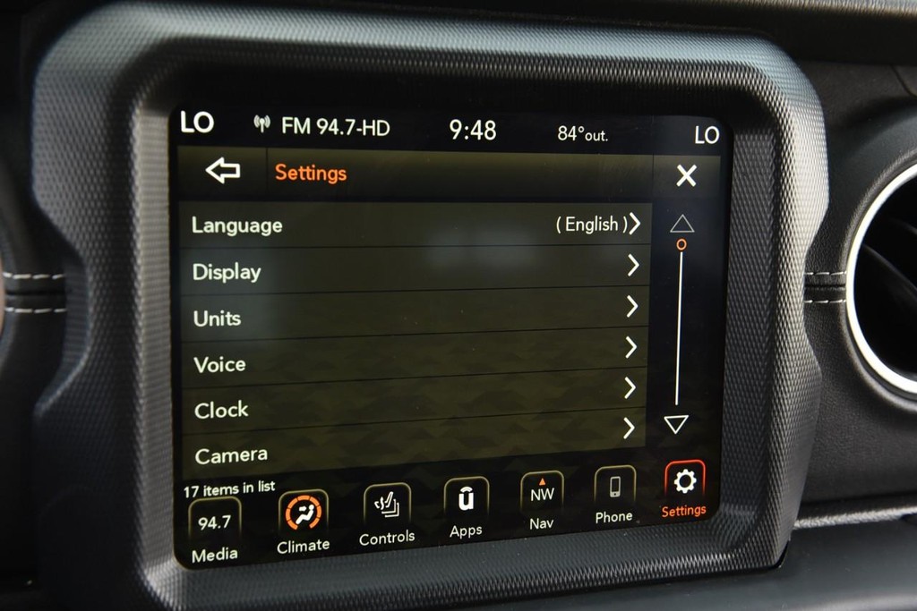 Jeep Wrangler Vehicle Full-screen Gallery Image 14