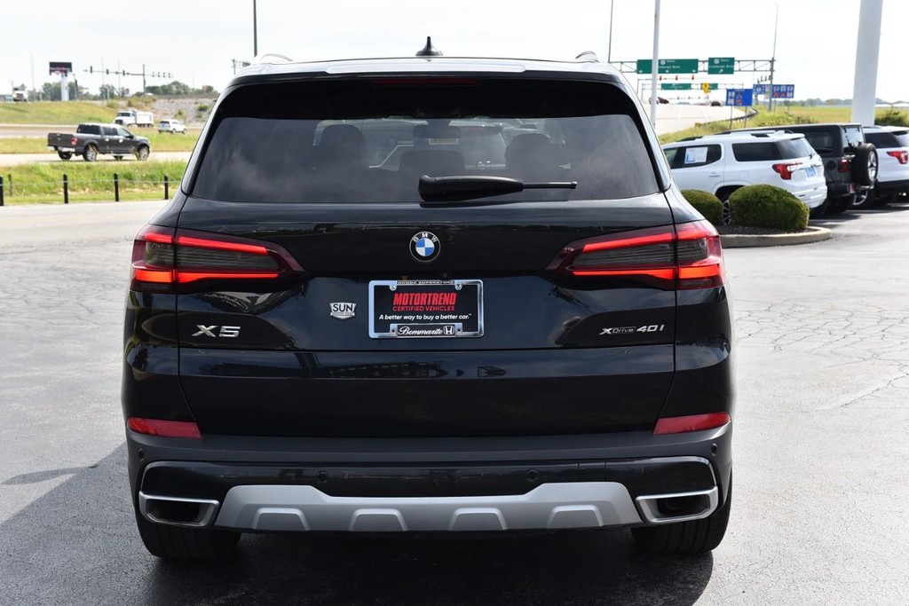 BMW X5 Vehicle Image 06
