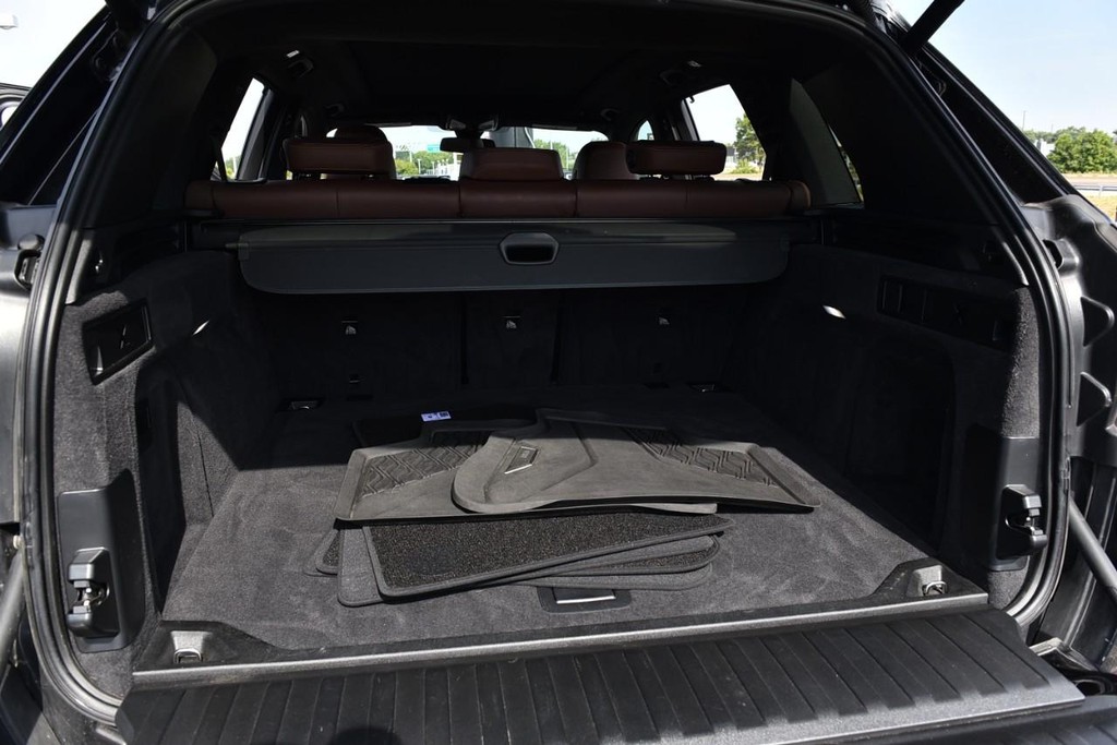 BMW X5 Vehicle Image 25