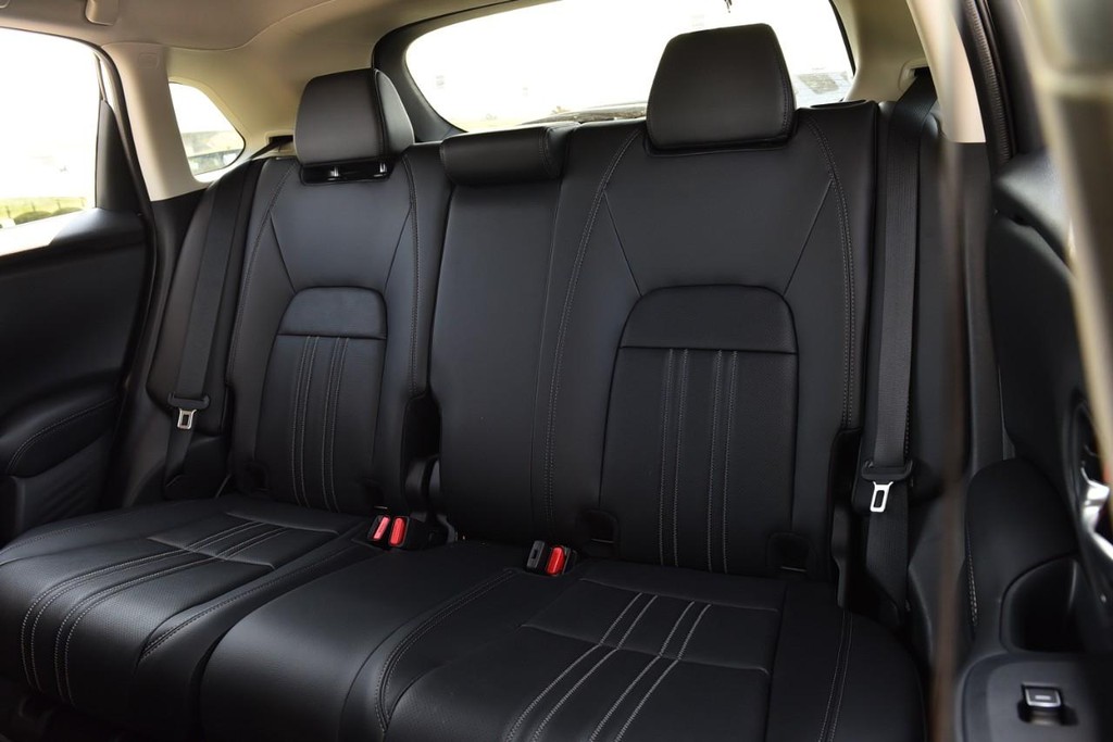 Honda HR-V Vehicle Image 24