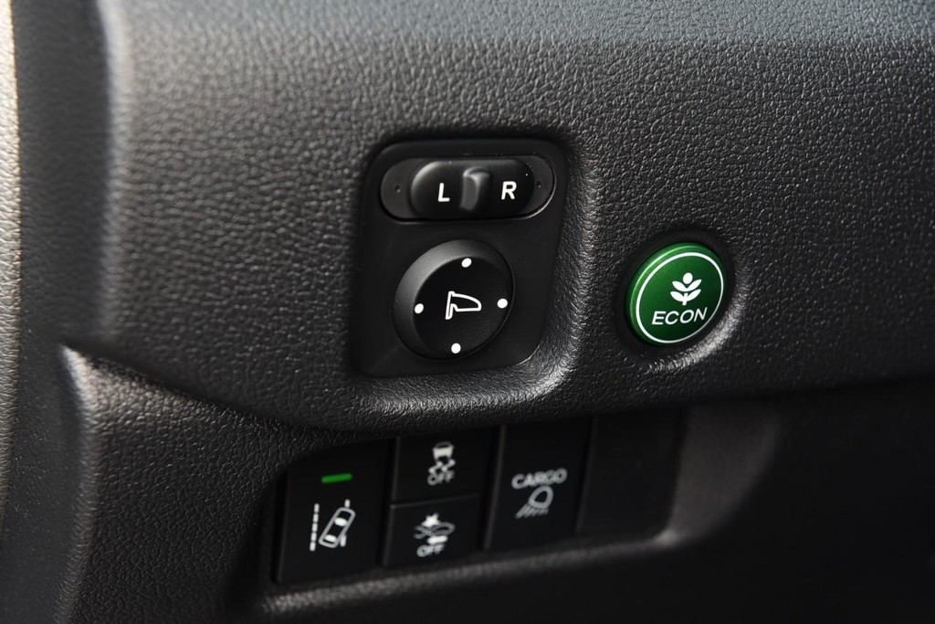 Honda Ridgeline Vehicle Image 12