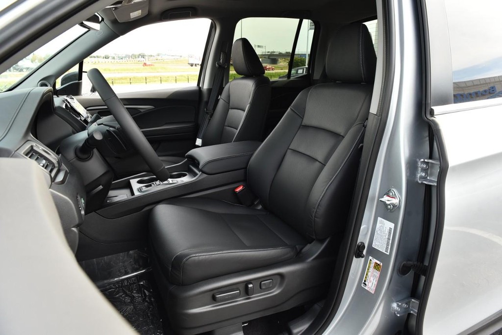 Honda Ridgeline Vehicle Image 24