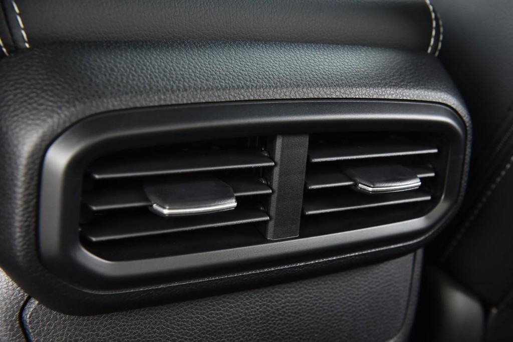 Honda Ridgeline Vehicle Image 28