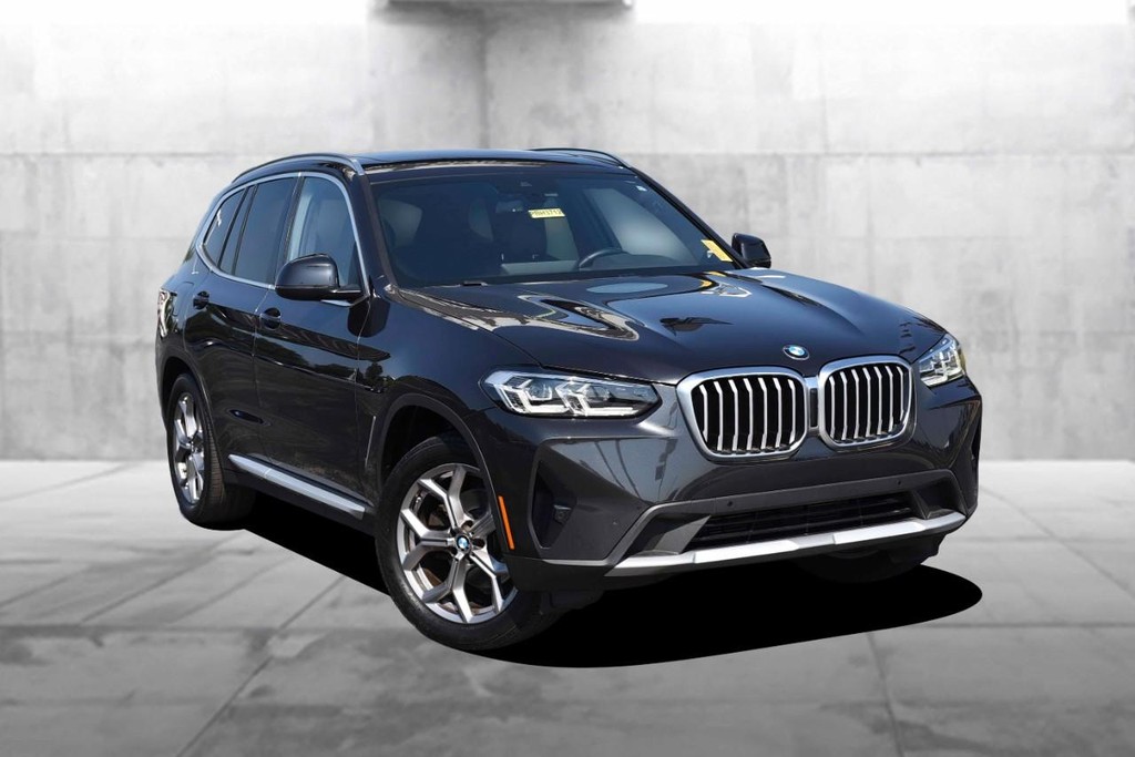 BMW X3 Vehicle Image 02