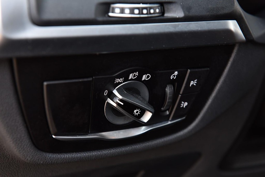 BMW X3 Vehicle Image 11