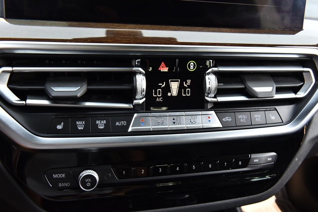 BMW X3 Vehicle Image 15