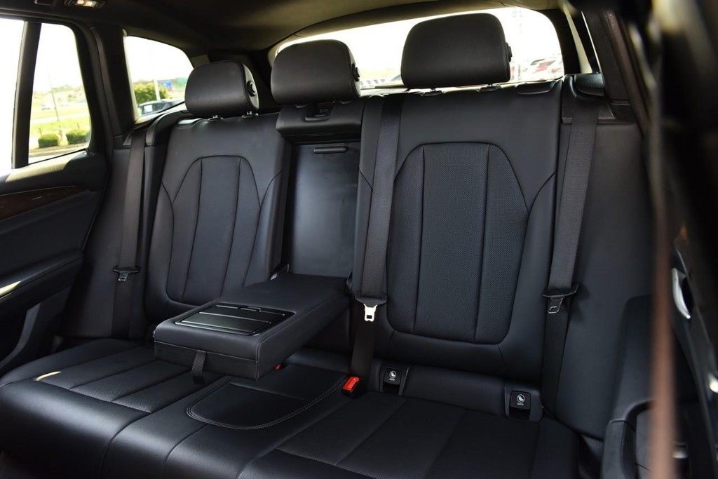 BMW X3 Vehicle Image 21