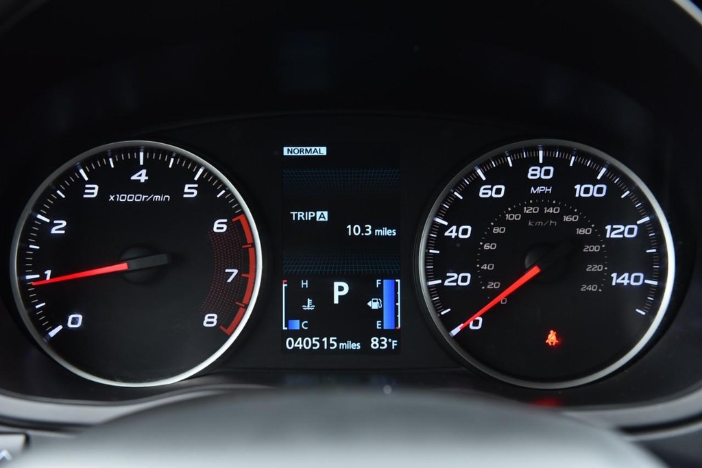 Mitsubishi Eclipse Cross Vehicle Image 10