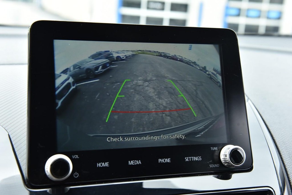 Mitsubishi Eclipse Cross Vehicle Image 11